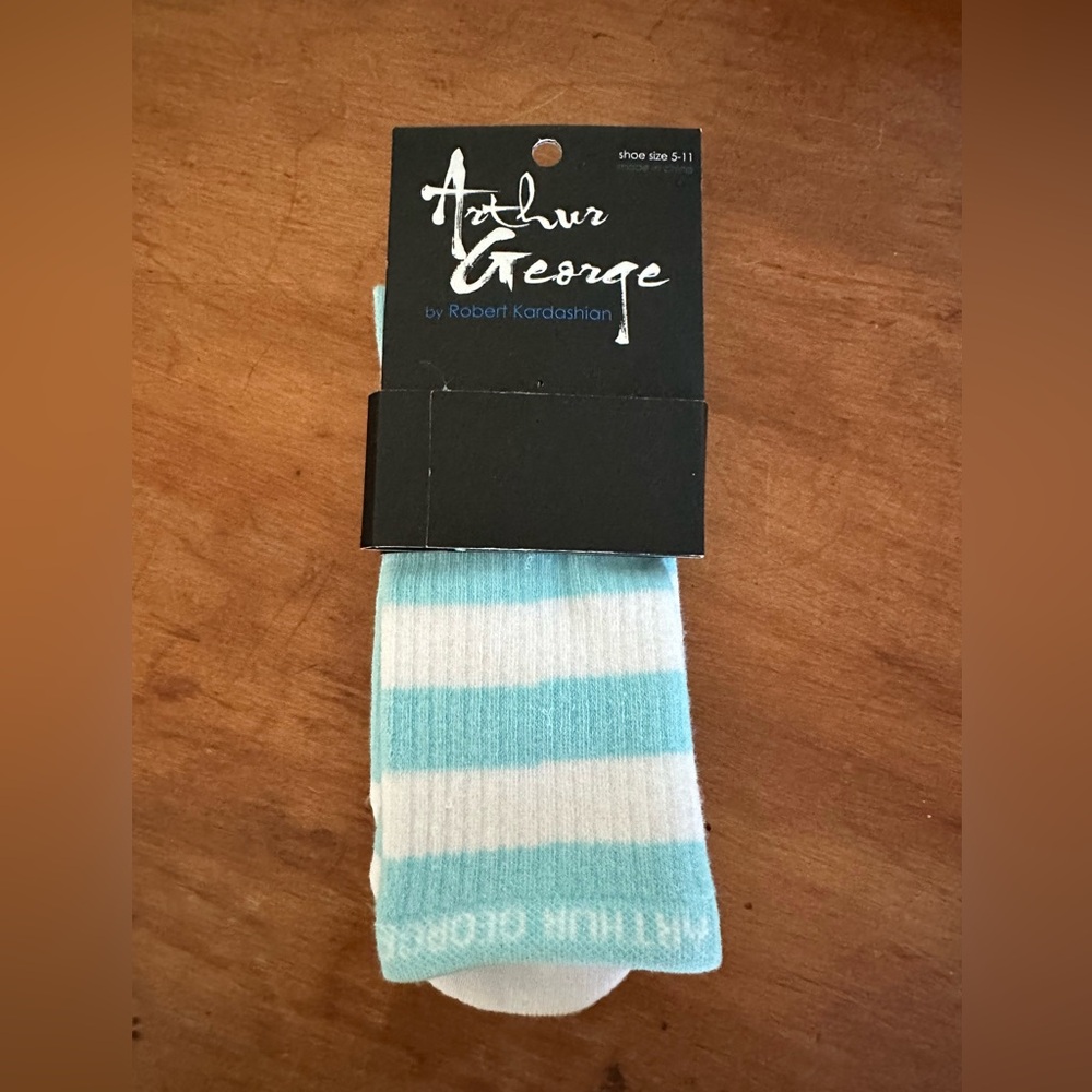Arthur George by R. Kardashian 'I
Love Snowdays' Crew Socks